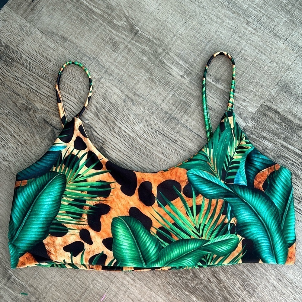Nasty gal Leaf it to us animal bikini top - Picture 3 of 5